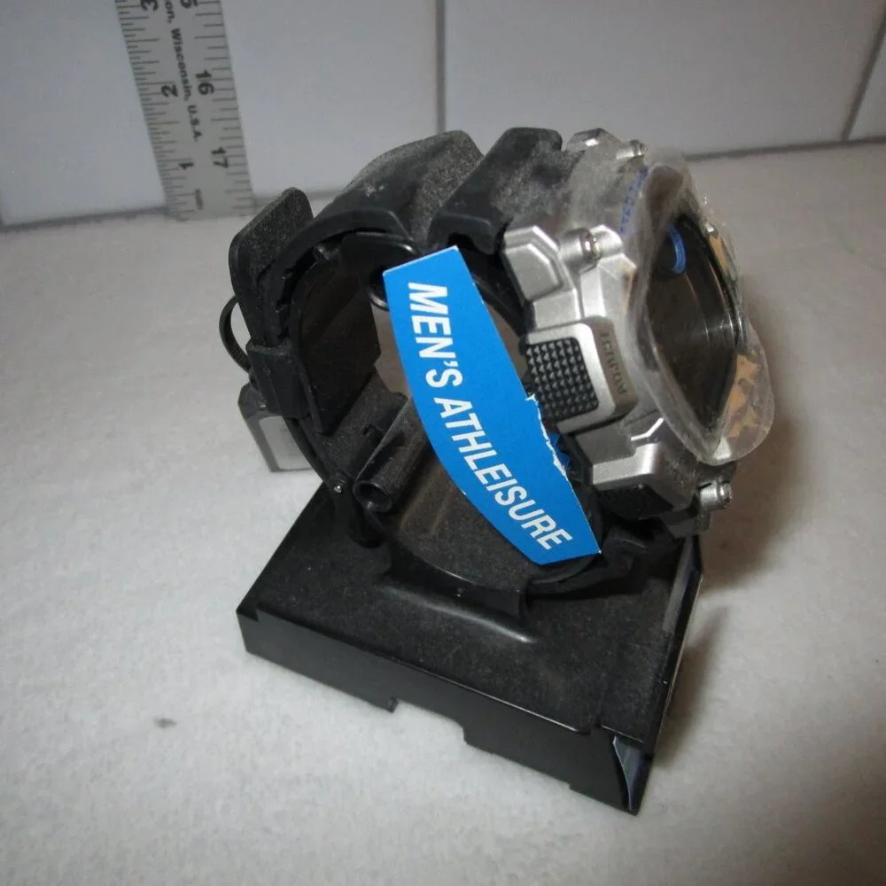 Casio Step Tracker Watch - Picture 3 of 4